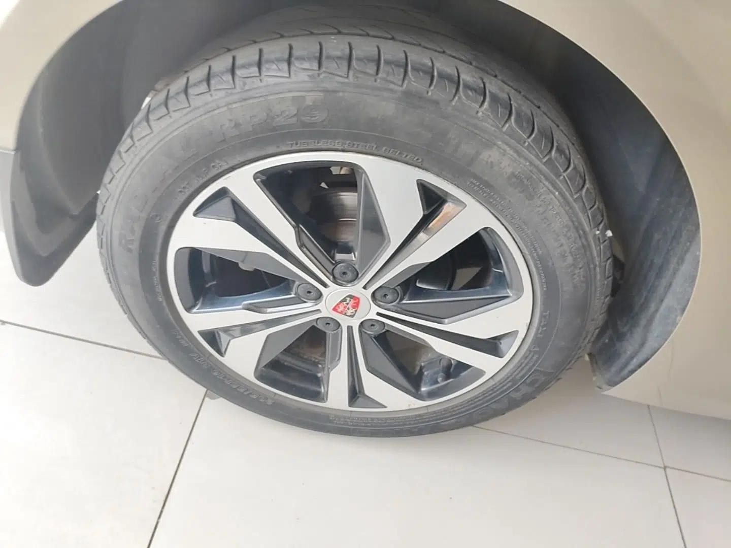 Roewe 360 2017 1.5L Automatic Luxury Edition — миниатюра 10