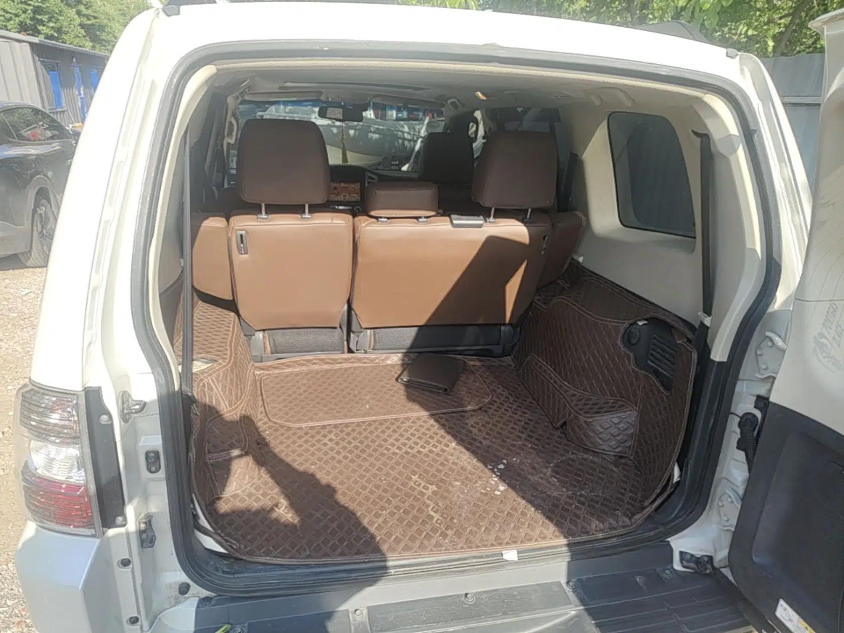 Mitsubishi Pajero 2016 3.0L Automatic Standard Version China V Standard — миниатюра 22