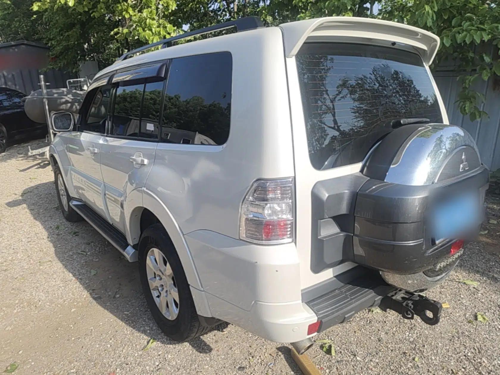 Mitsubishi Pajero 2016 3.0L Automatic Standard Version China V Standard — миниатюра 4