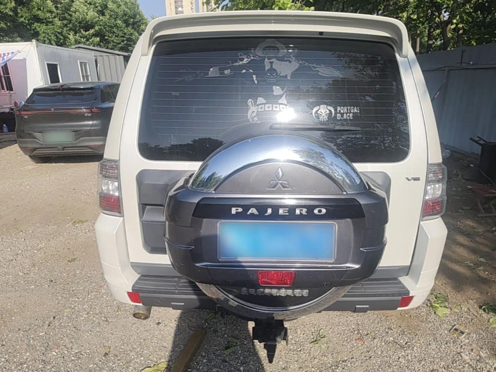 Mitsubishi Pajero 2016 3.0L Automatic Standard Version China V Standard — миниатюра 5