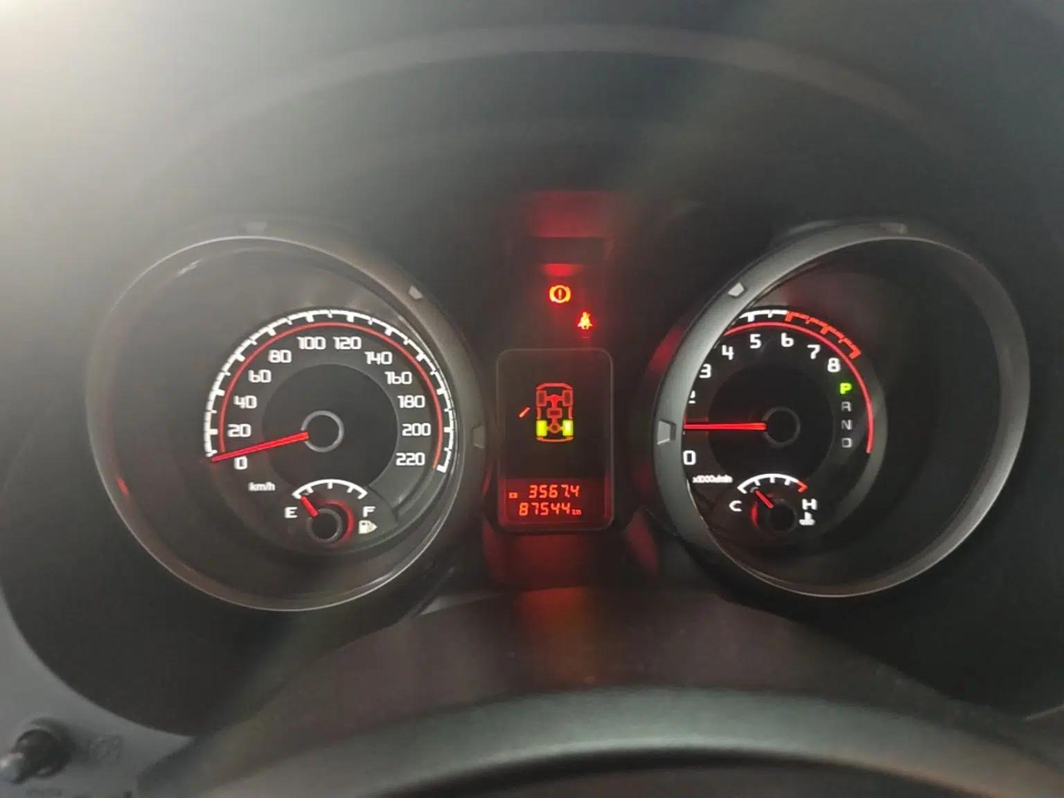 Mitsubishi Pajero 2016 3.0L Automatic Prestige Version China V Standard — миниатюра 15