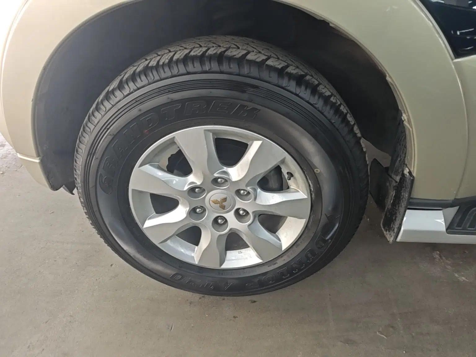 Mitsubishi Pajero 2016 3.0L Automatic Prestige Version China V Standard — миниатюра 8