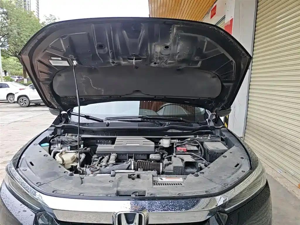 2021 Honda CR-V 240TURBO CVT 2WD Luxury Edition — миниатюра 20