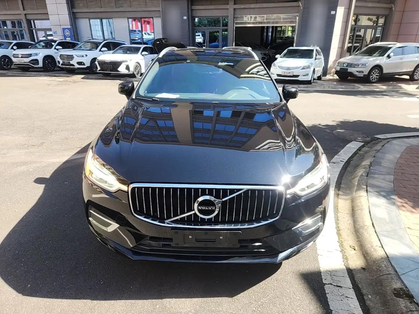 Volvo XC60 2021 T5 4x4 Smart Luxury Edition — миниатюра 2