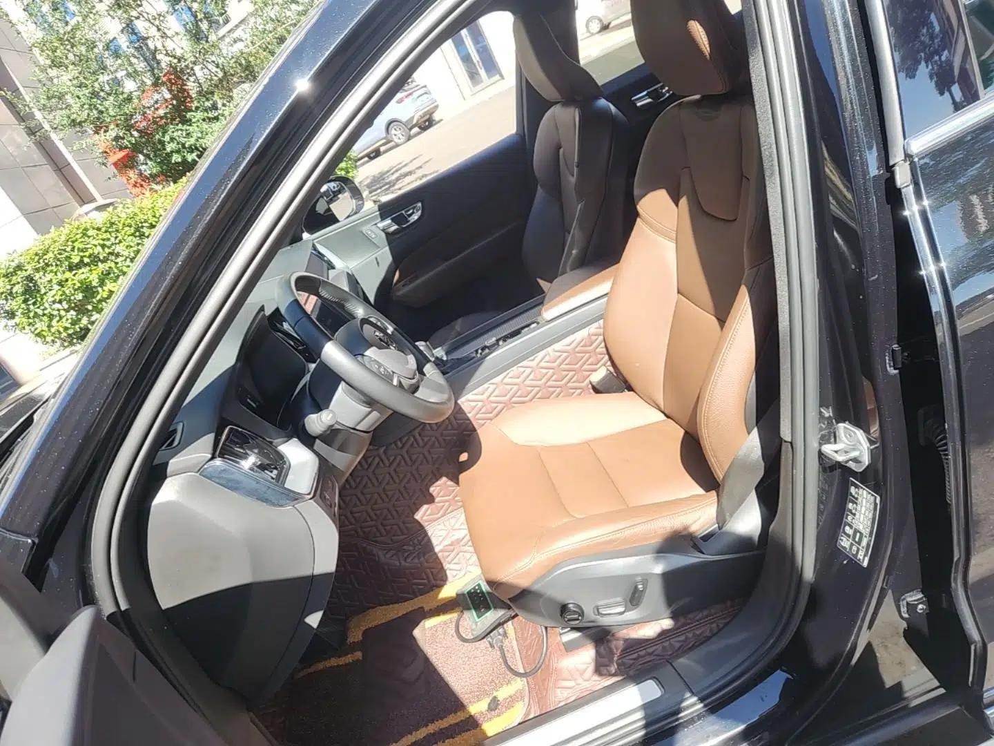 Volvo XC60 2021 T5 4x4 Smart Luxury Edition — миниатюра 18