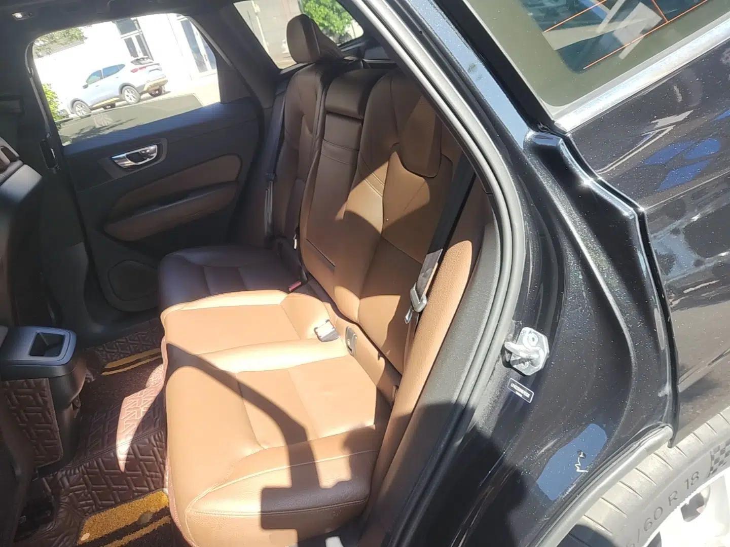 Volvo XC60 2021 T5 4x4 Smart Luxury Edition — миниатюра 20
