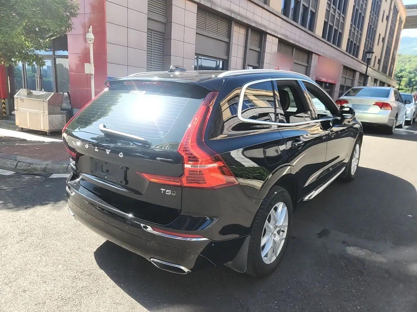 Volvo XC60 2021 T5 4x4 Smart Luxury Edition — миниатюра 6