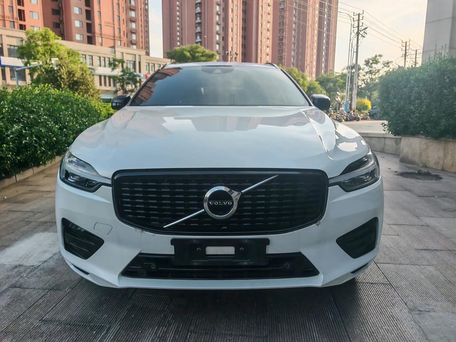 Volvo XC60 2021 T5 4x4 Smart & Advanced Sport Edition — миниатюра 3