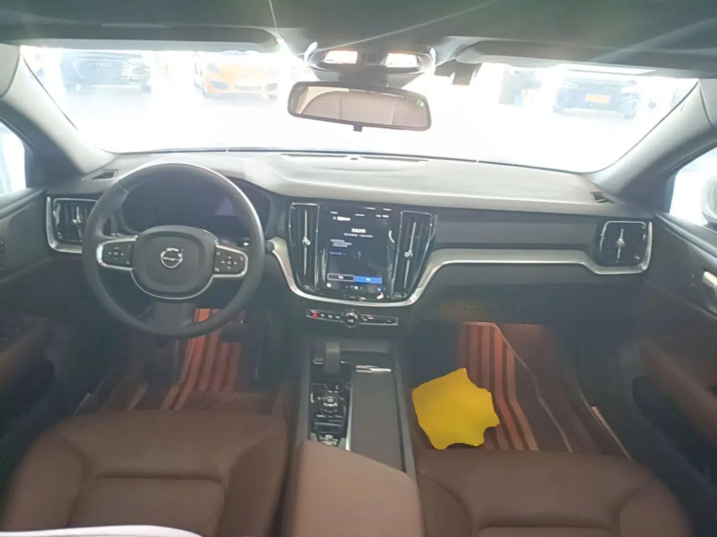 Volvo S60 2023 B4 Zhiyi Luxury Edition — миниатюра 13
