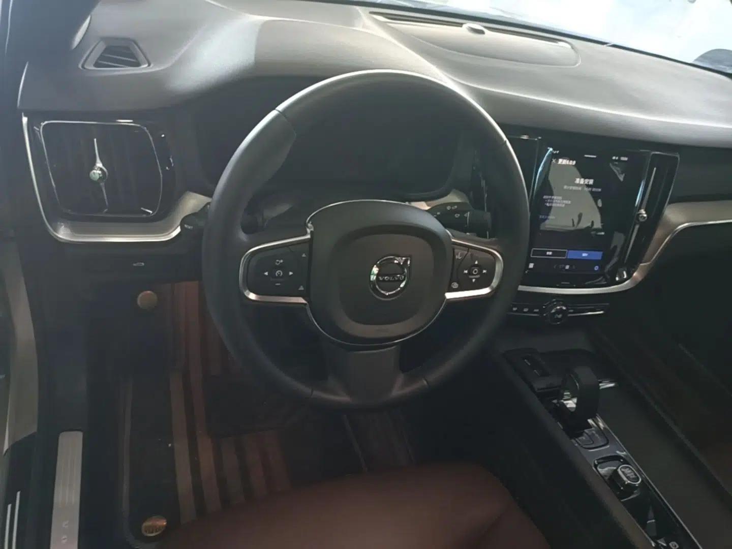 Volvo S60 2023 B4 Zhiyi Luxury Edition — миниатюра 14
