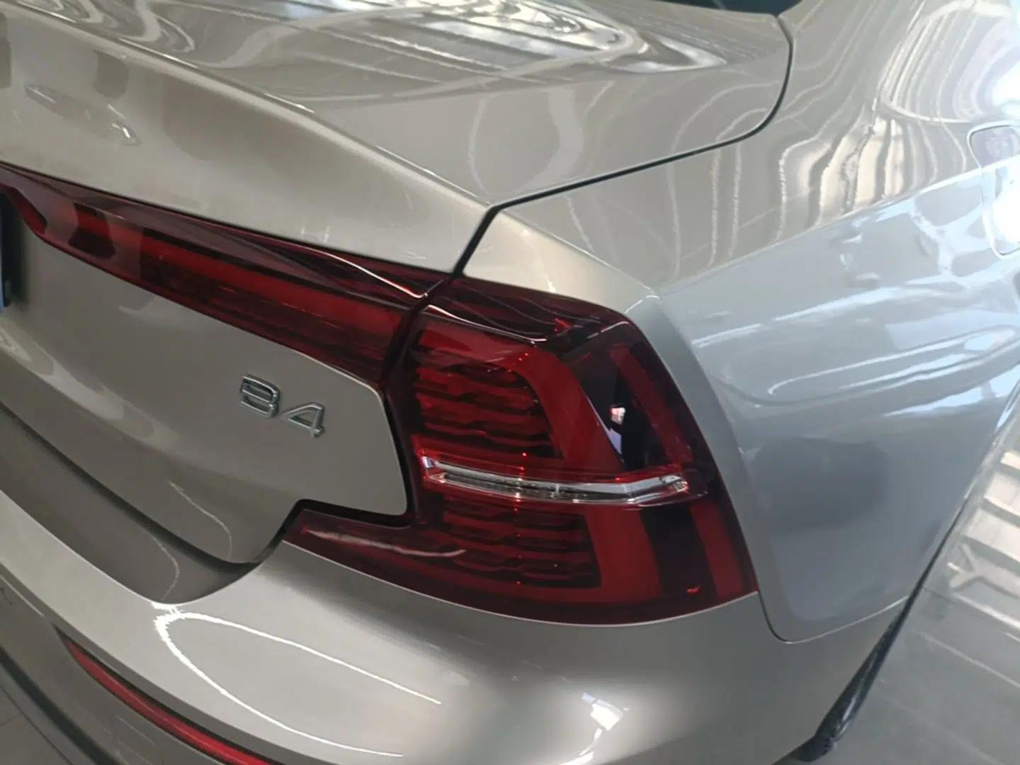 Volvo S60 2023 B4 Zhiyi Luxury Edition — миниатюра 7