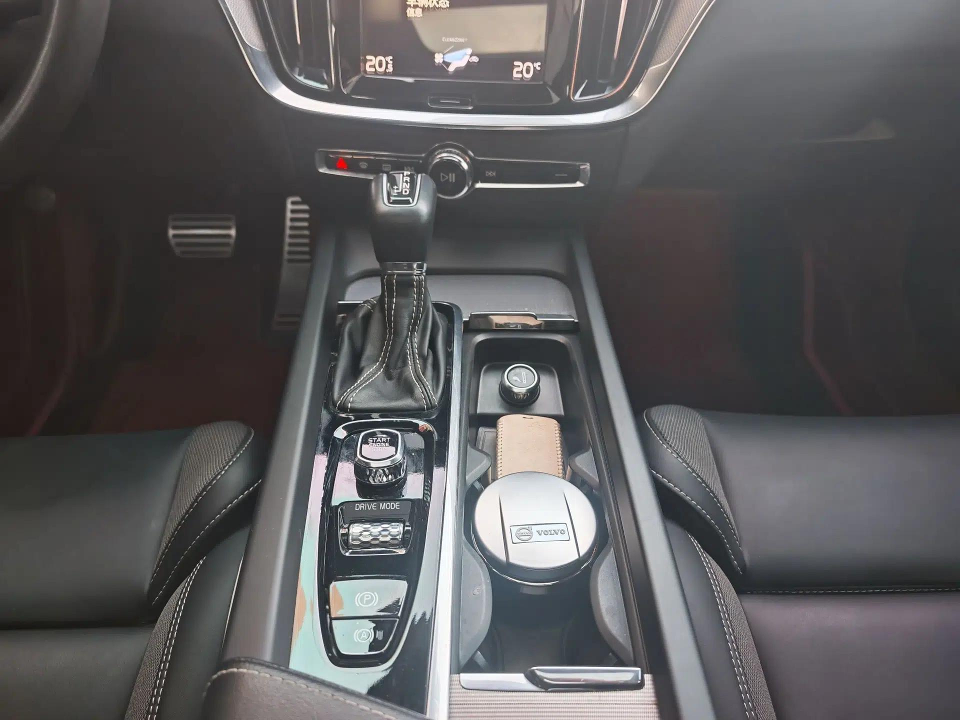 Volvo S60 2021 T4 Zhiyuan Sport Edition — миниатюра 13