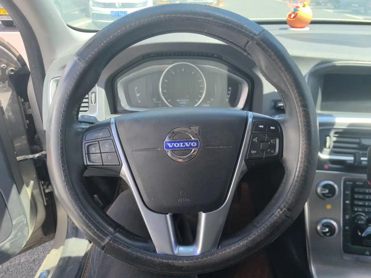 Volvo S60 2016 S60L T4 Zhiyuan Edition — миниатюра 11