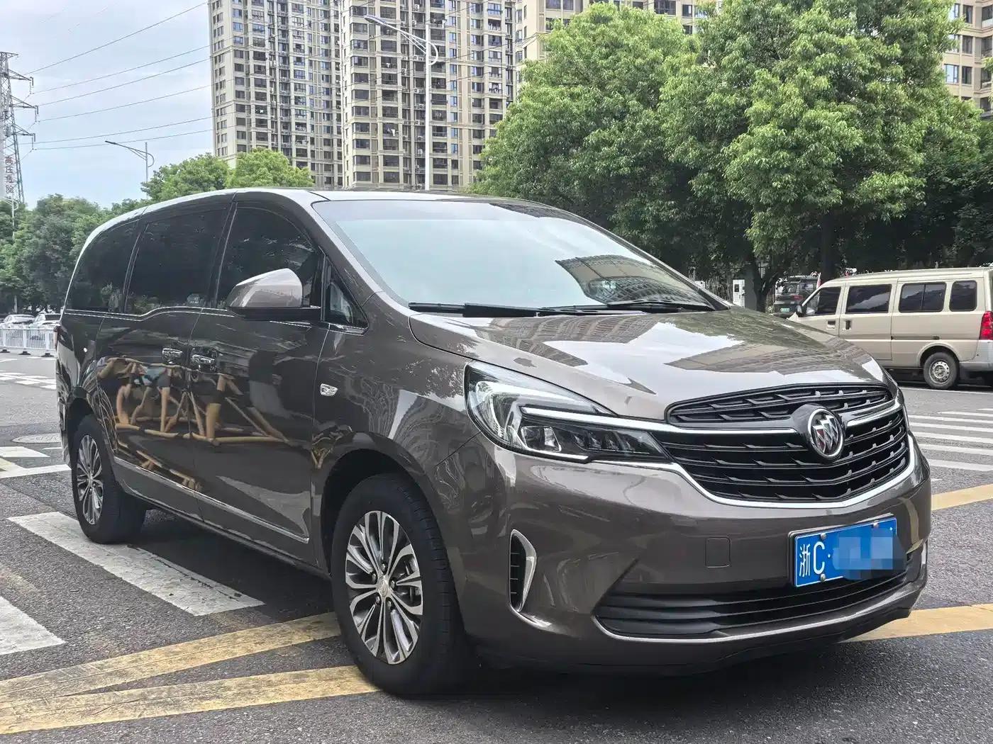 Buick GL8 2022 Land Business Class 652T Luxury — миниатюра 3