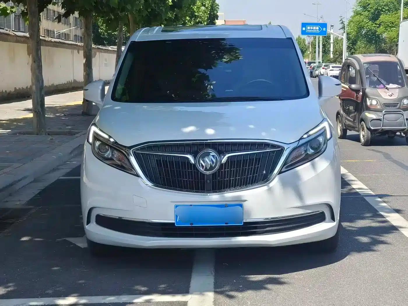 Buick GL8 2018 ES 28T Comfort Model (China VI Emission Standard) — миниатюра 3