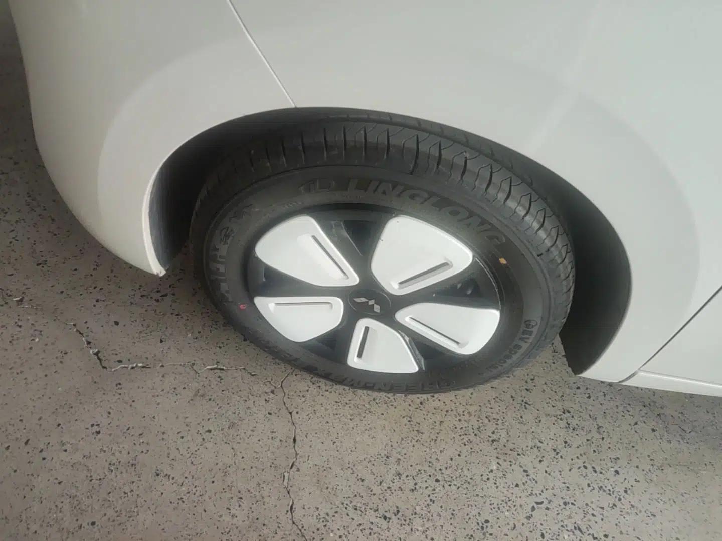 Wuling Hongguang MINIEV 2025 Four-Door Version Advanced Edition — миниатюра 8