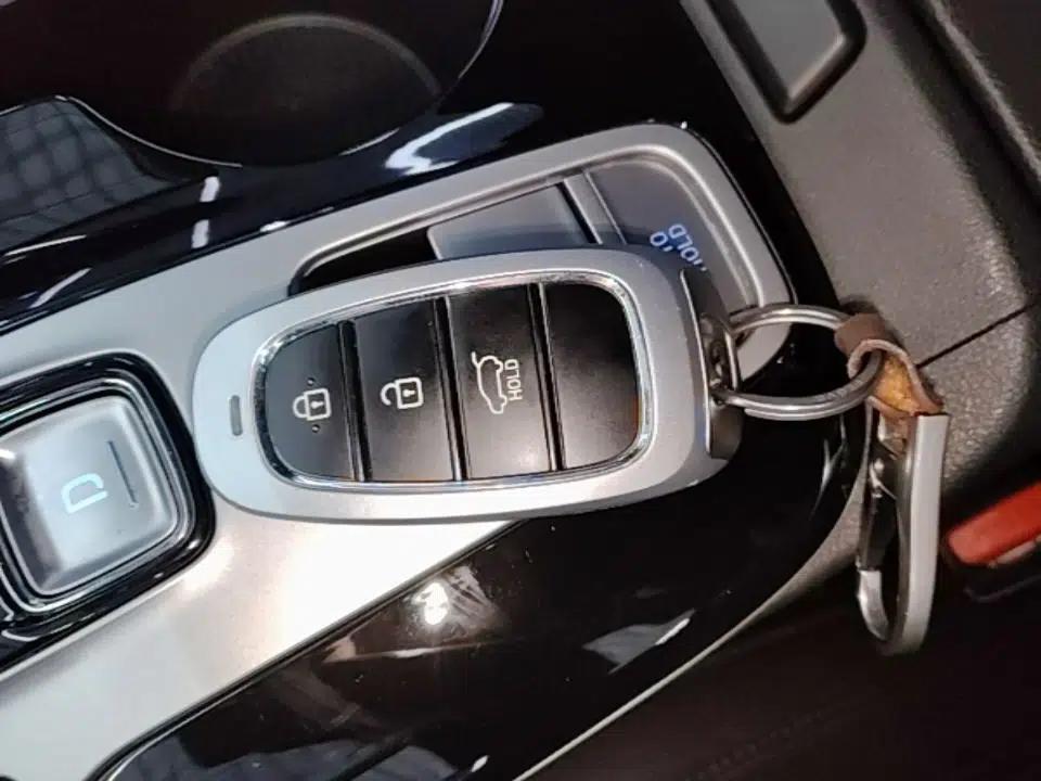 Hyundai Tucson 2023 Tucson L 1.5T Automatic Two-Wheel Drive DLX Luxury Edition — миниатюра 12