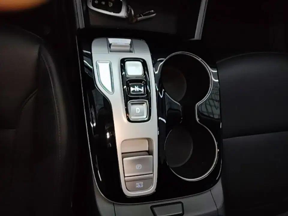 Hyundai Tucson 2023 Tucson L 1.5T Automatic Two-Wheel Drive DLX Luxury Edition — миниатюра 17