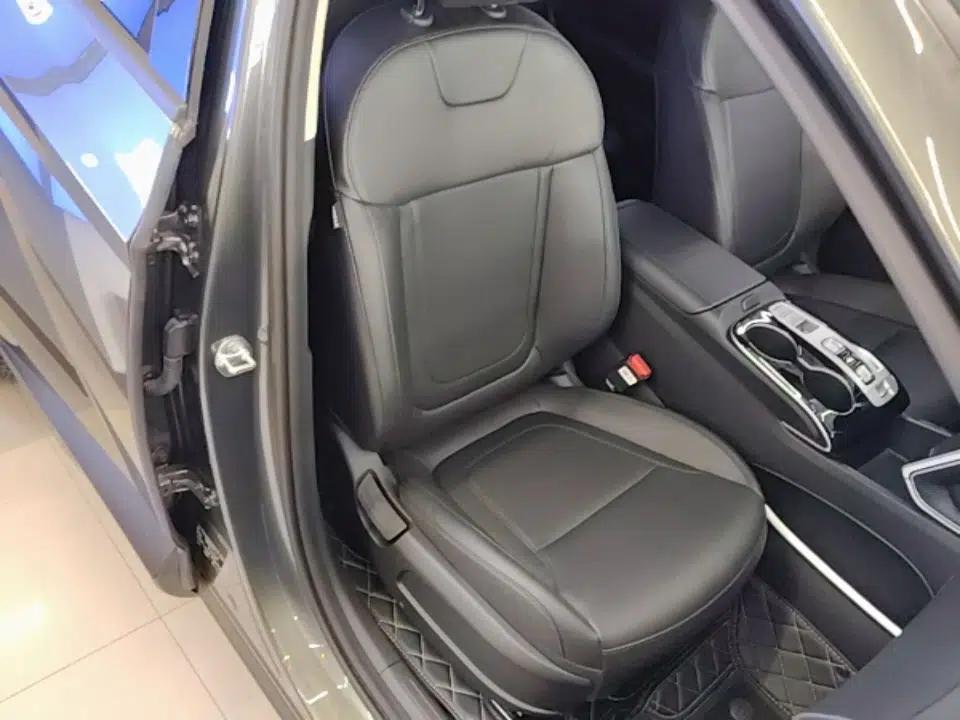Hyundai Tucson 2023 Tucson L 1.5T Automatic Two-Wheel Drive DLX Luxury Edition — миниатюра 23