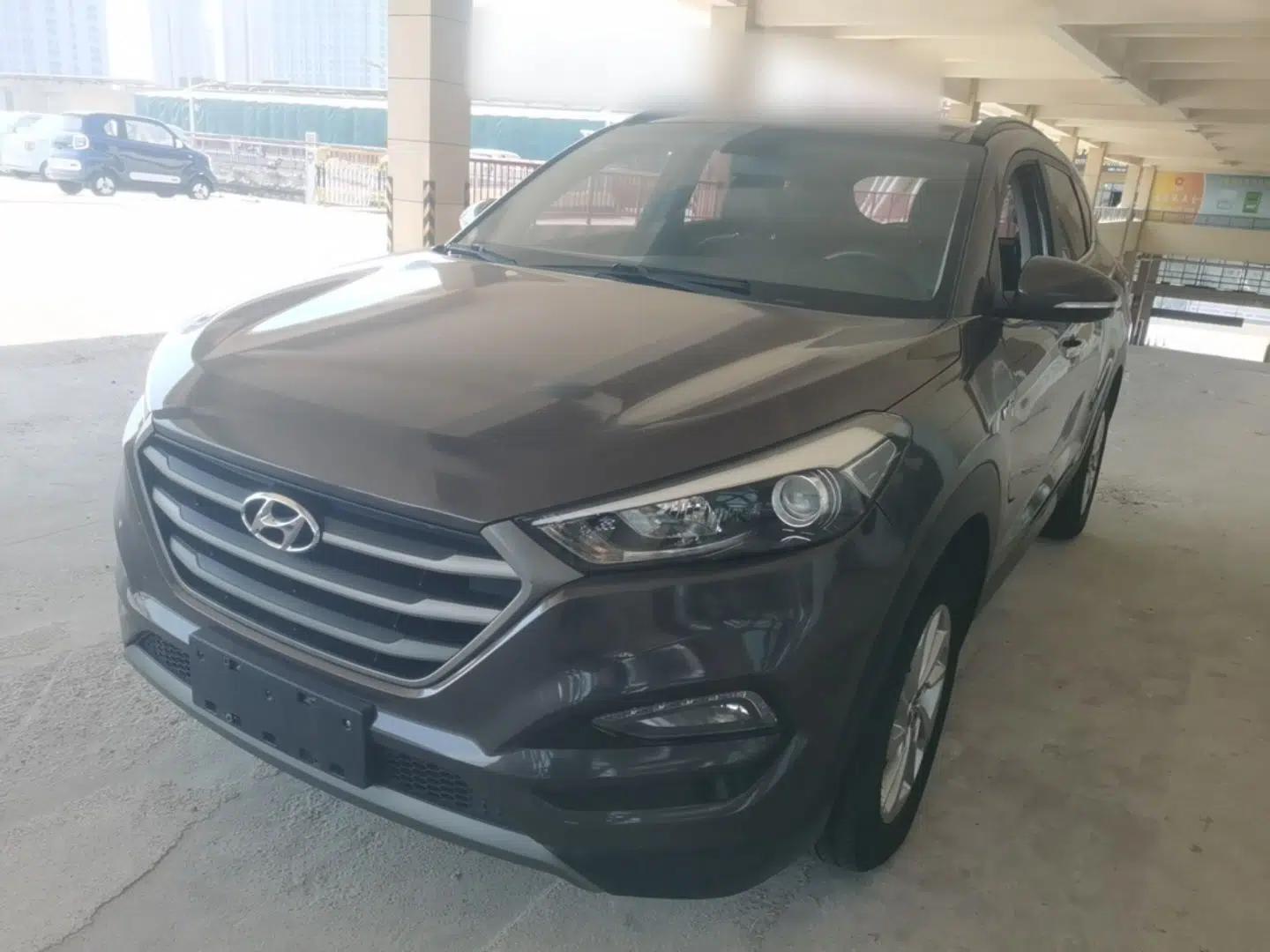 Hyundai Tucson 2015 1.6T Dual-Clutch Two-Wheel-Drive Smart Model — миниатюра 1