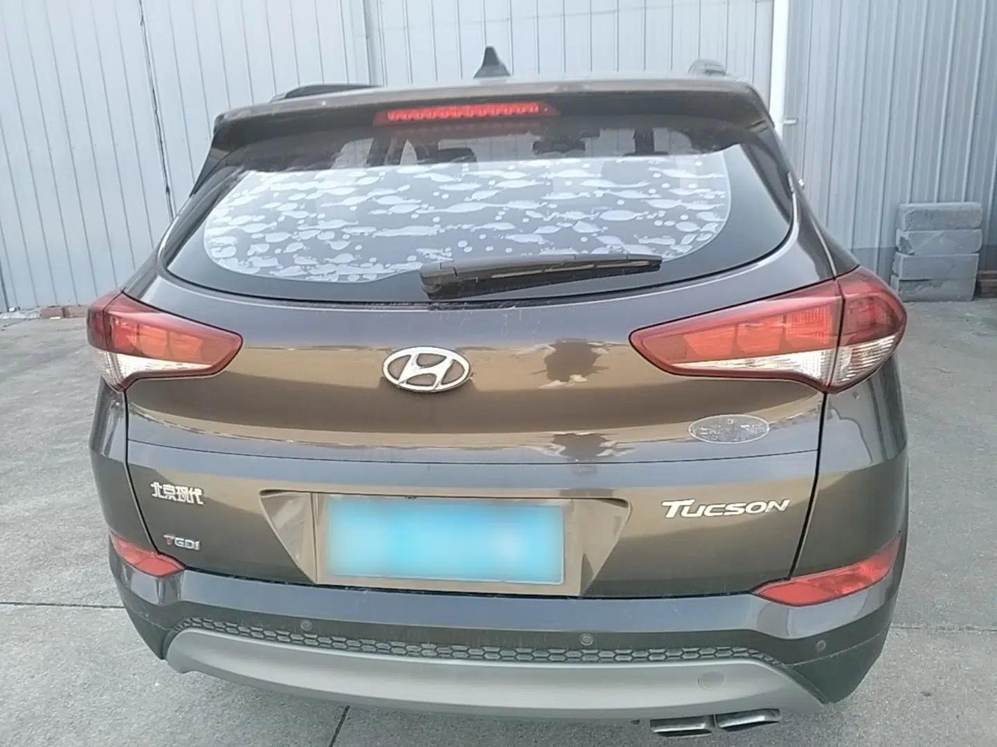 Hyundai Tucson 2018 1.6T Dual-Clutch Two-Wheel Drive 15th Anniversary Special Edition — миниатюра 5