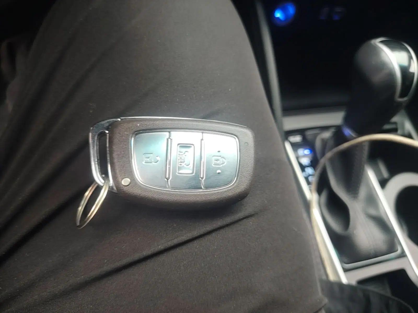 Hyundai Tucson 2015 1.6T Dual-Clutch Two-Wheel-Drive Smart Model — миниатюра 12
