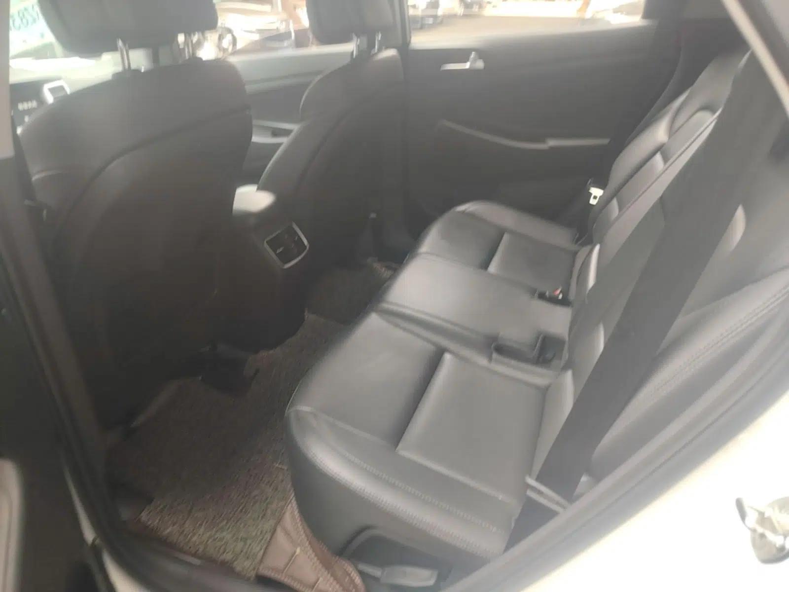Hyundai Tucson 2015 1.6T Dual-Clutch Two-Wheel-Drive Smart Model — миниатюра 20