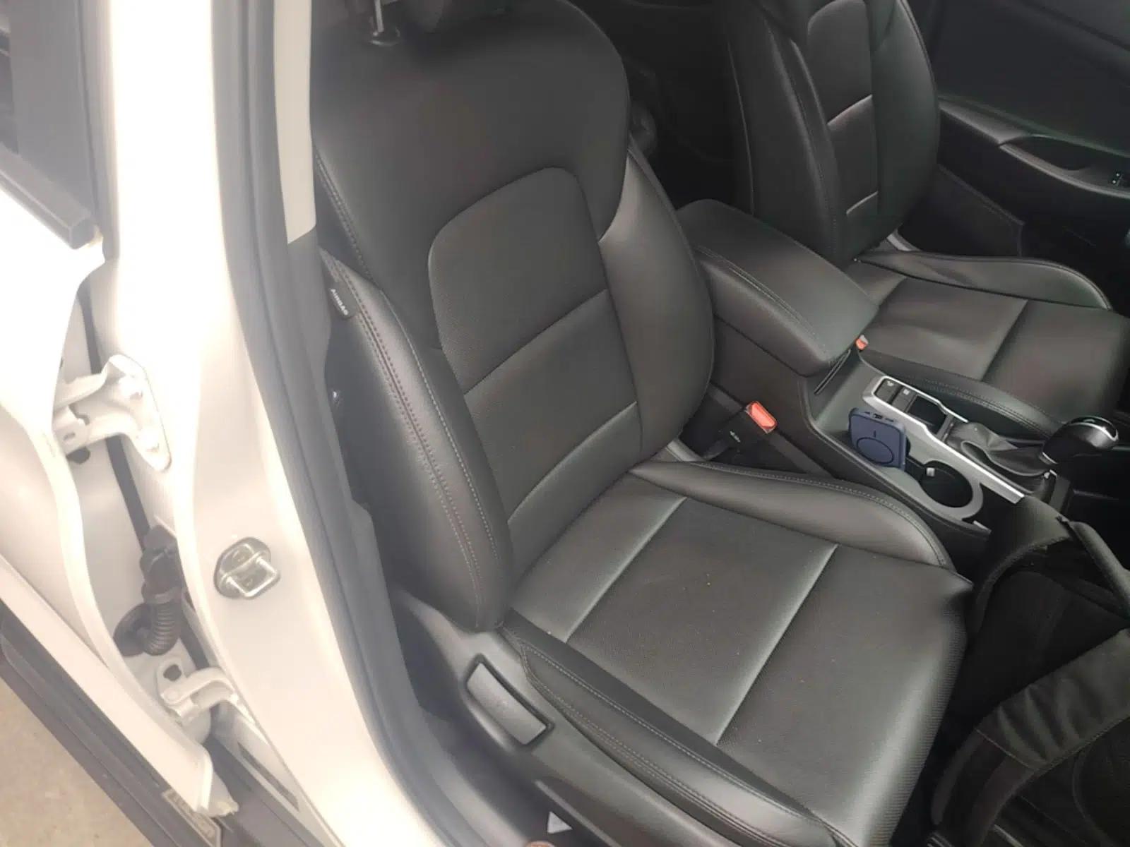 Hyundai Tucson 2015 1.6T Dual-Clutch Two-Wheel-Drive Smart Model — миниатюра 23