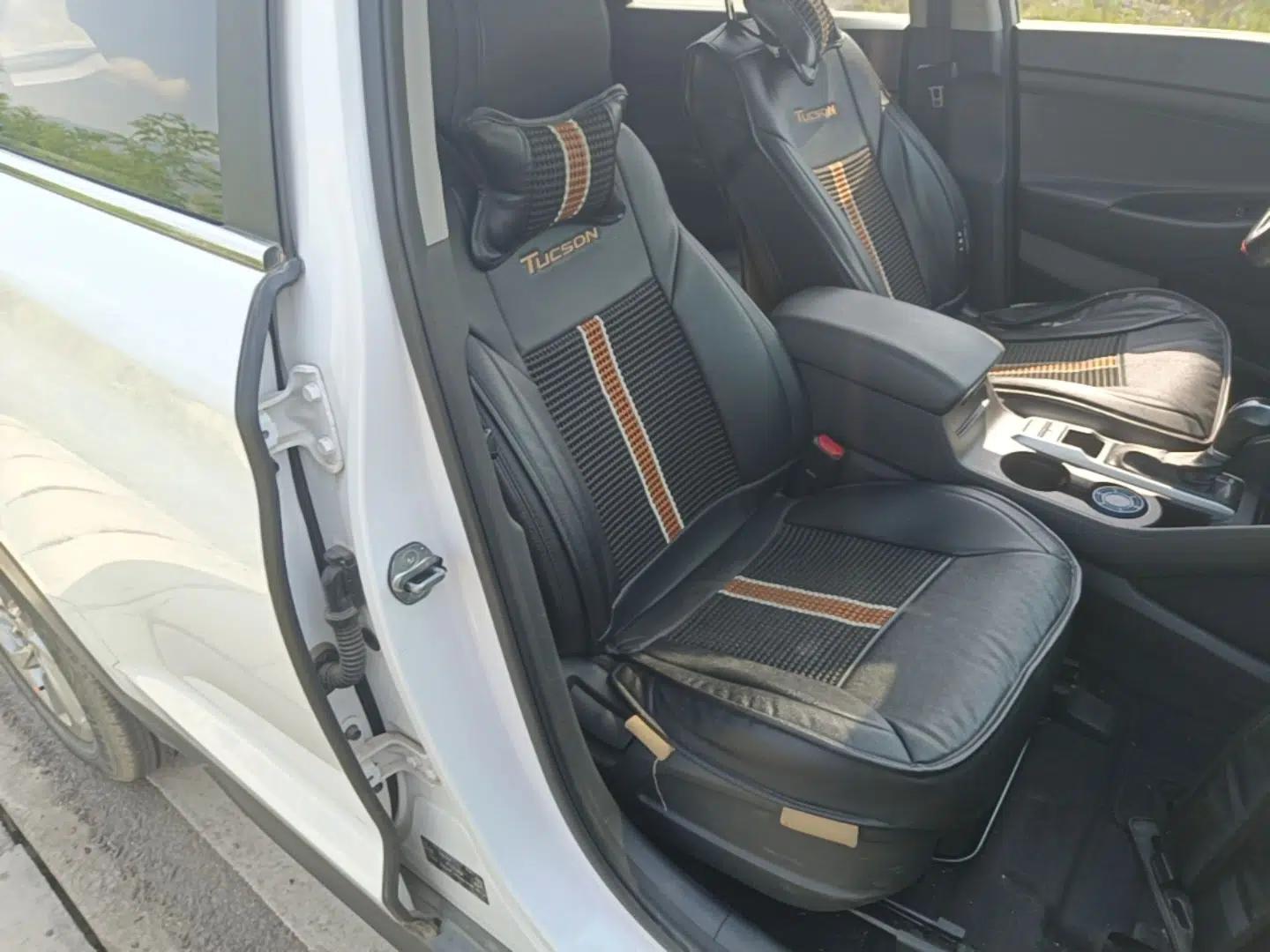 Hyundai Tucson 2015 1.6T Dual-Clutch Two-Wheel-Drive Smart Model — миниатюра 23