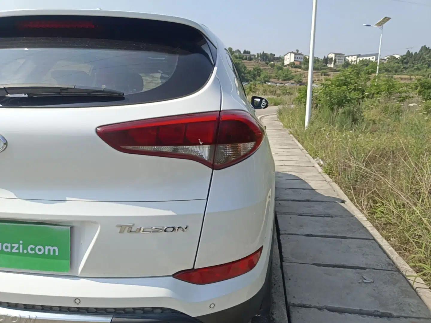 Hyundai Tucson 2015 1.6T Dual-Clutch Two-Wheel-Drive Smart Model — миниатюра 7