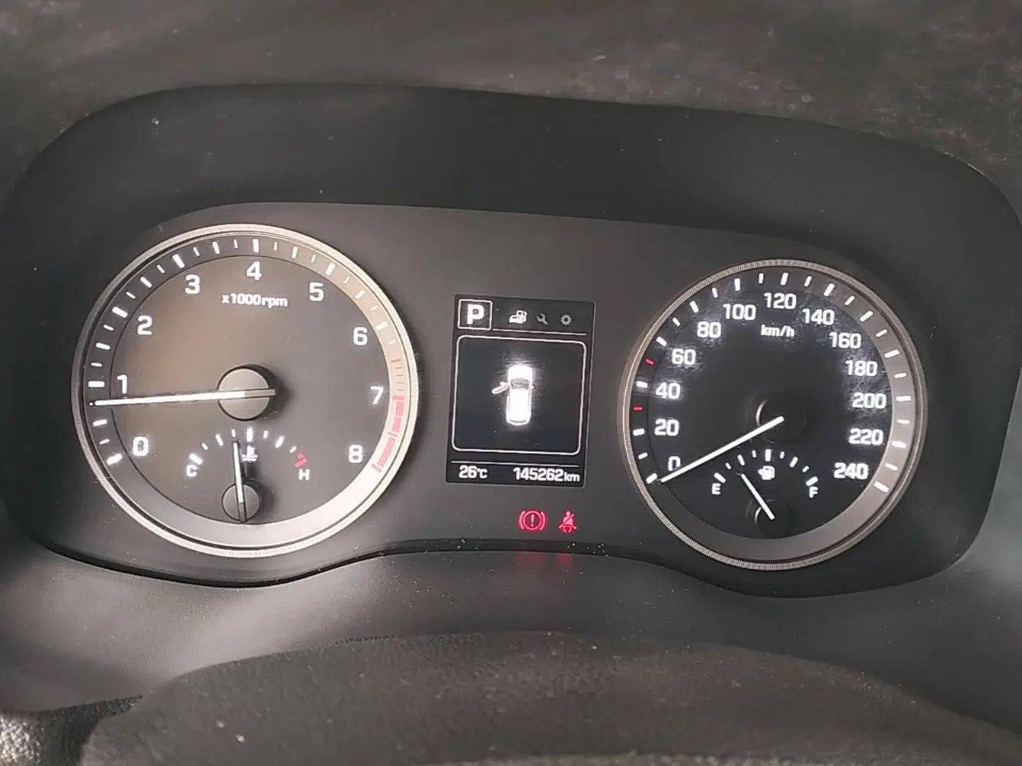 Hyundai Tucson 2015 1.6T Dual-Clutch Two-Wheel-Drive Smart Model — миниатюра 15