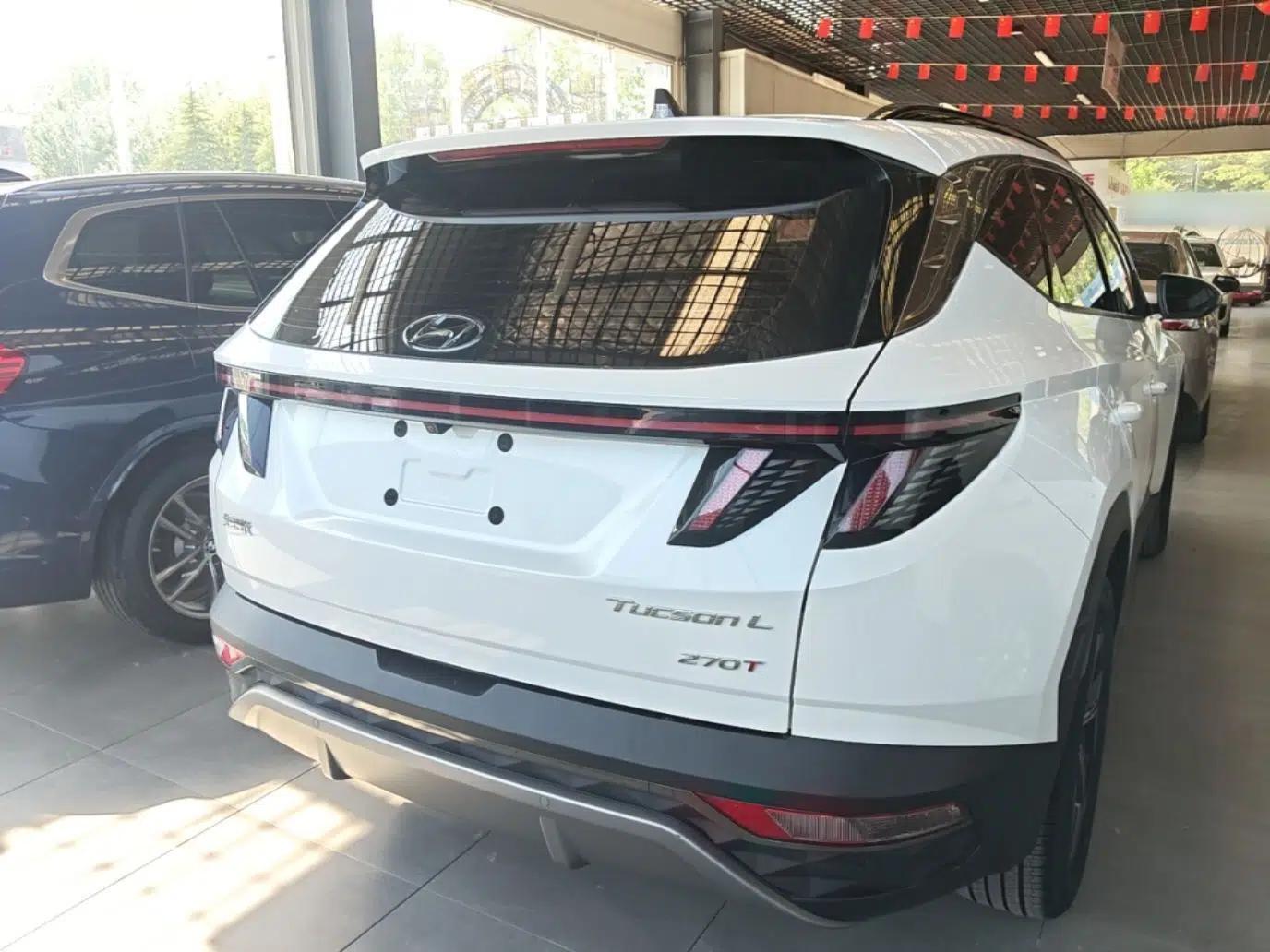 Hyundai Tucson 2023 Tucson L 1.5T Automatic Two-Wheel Drive DLX Luxury Edition — миниатюра 3