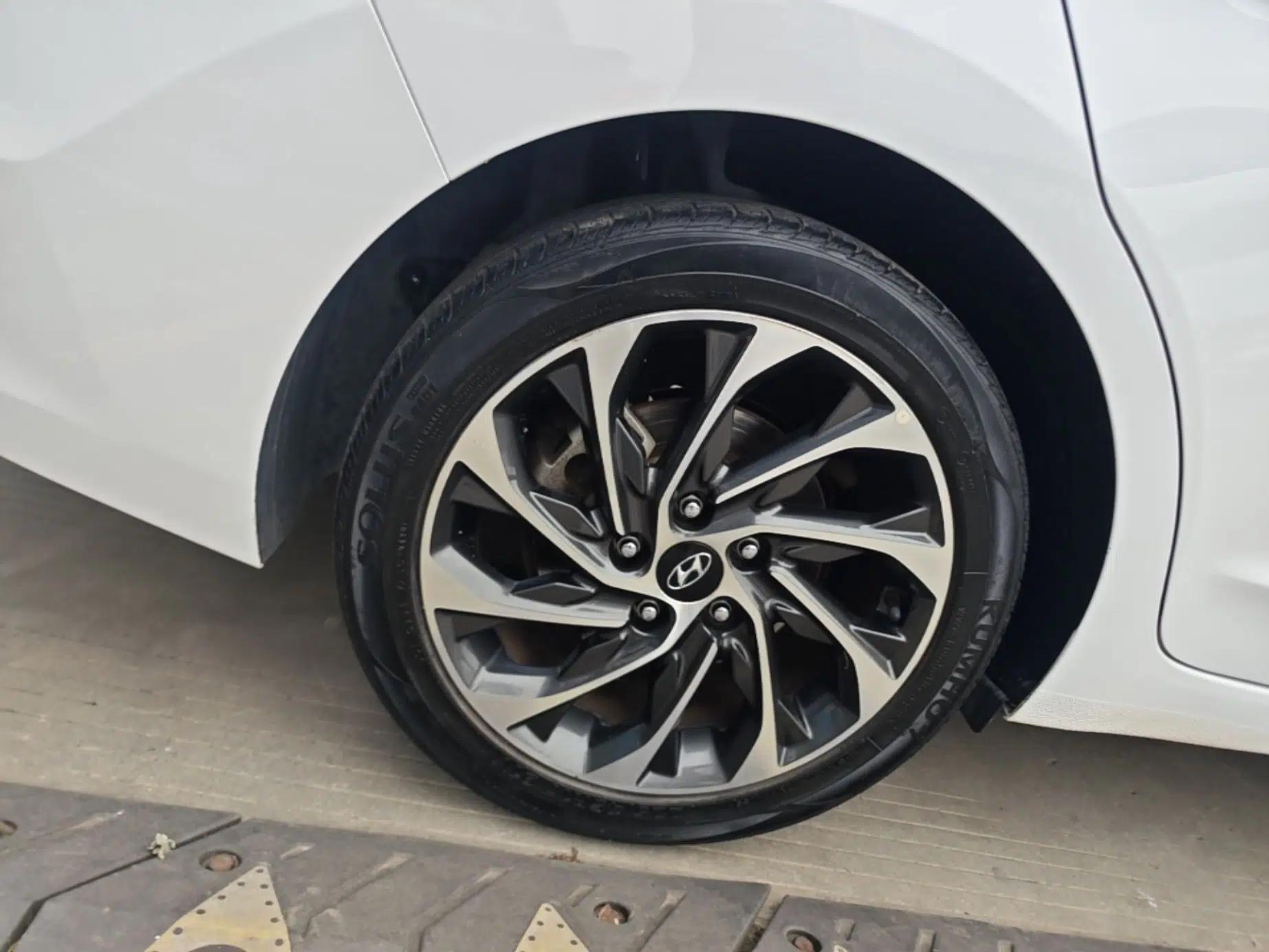 Hyundai Elantra (6th Generation / Lingdong) 2020 1.5L CVT Smart & Stylish – Elite Version — миниатюра 10