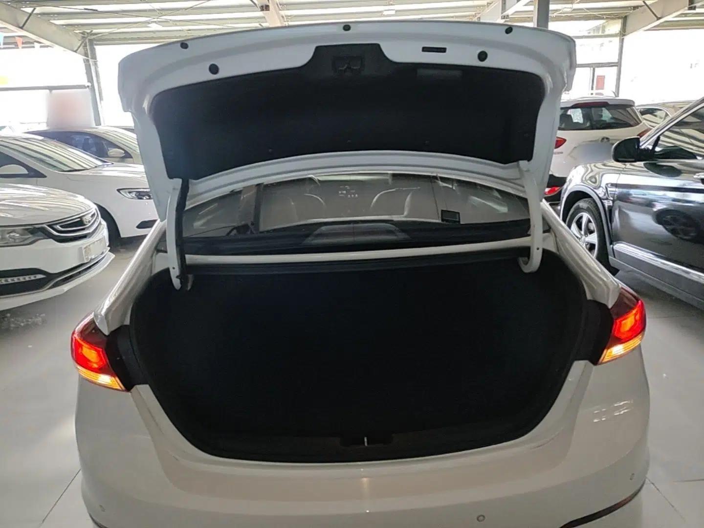 Hyundai Elantra (6th Generation / Lingdong) 2018 1.4T Dual-Clutch Xuan Dong · Dynamic Edition — миниатюра 22