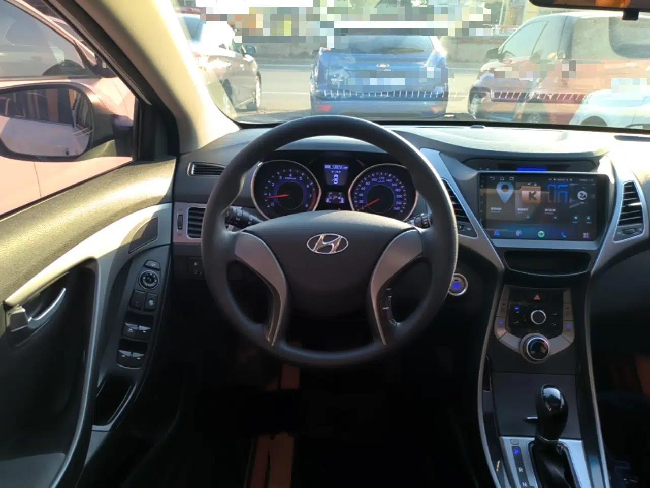Hyundai Elantra (5th Generation / Langdong) 2015 1.6L Automatic Leading Model — миниатюра 14