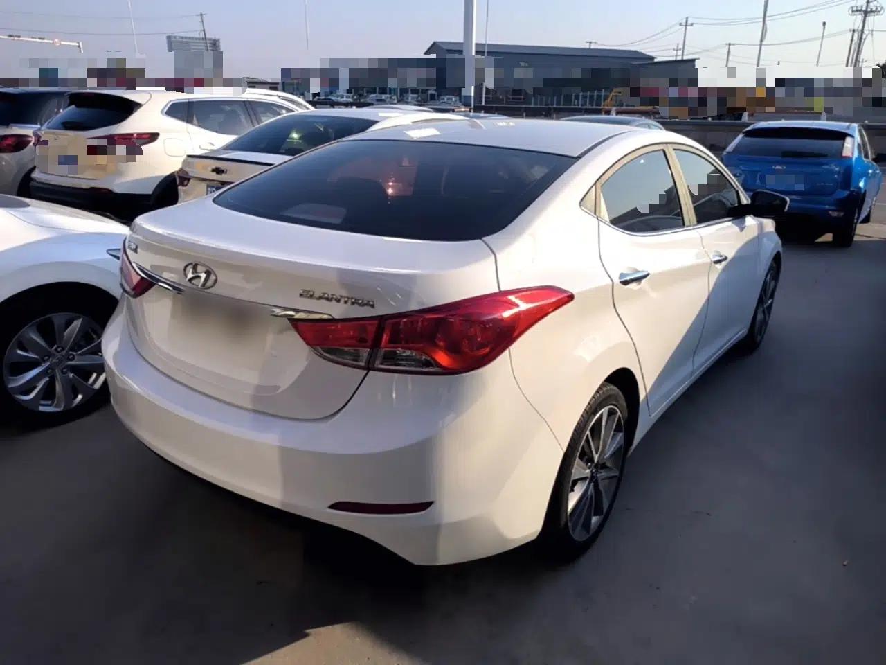Hyundai Elantra (5th Generation / Langdong) 2015 1.6L Automatic Leading Model — миниатюра 6