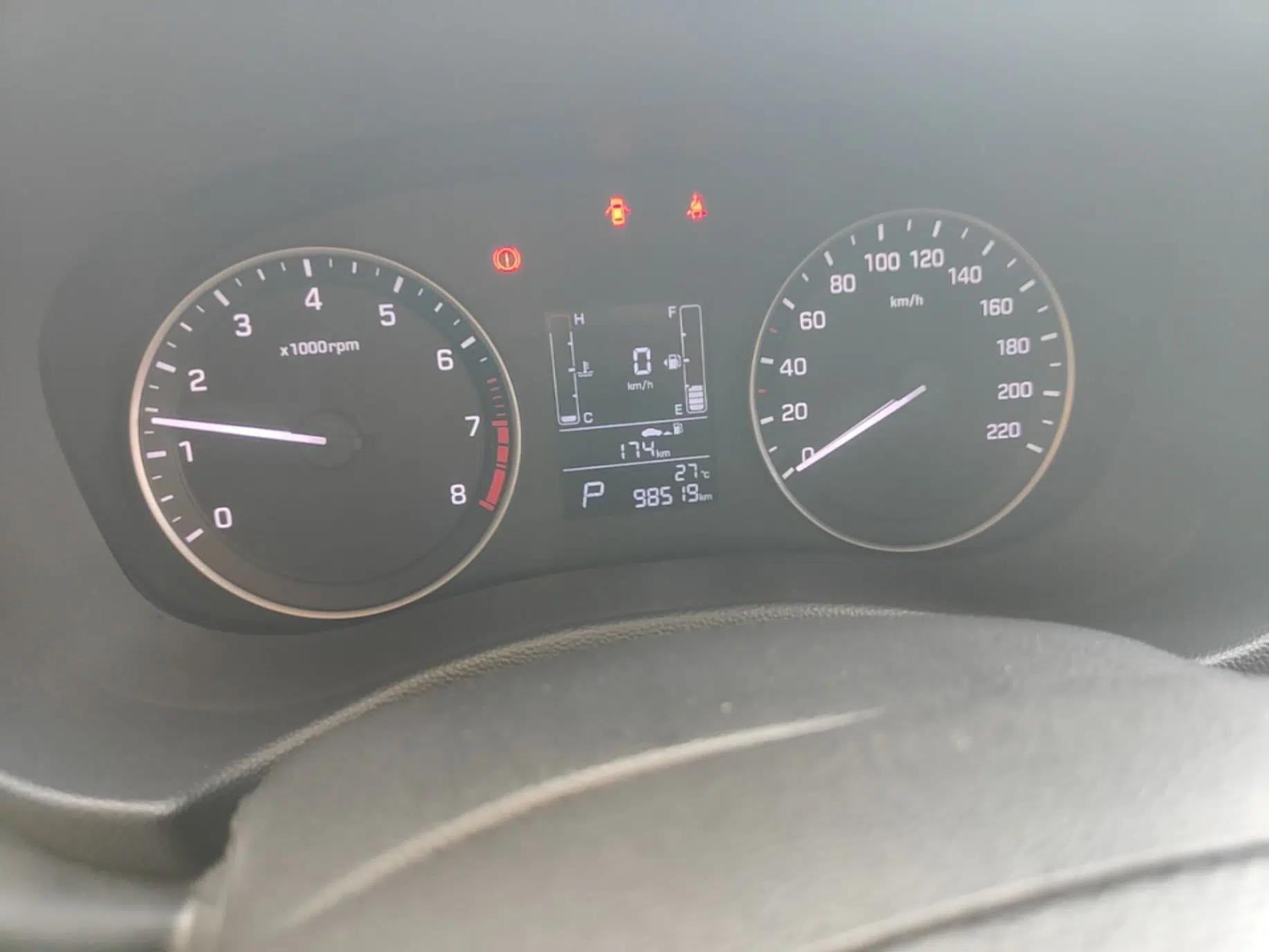 Hyundai ix25 2015 1.6L Automatic Two-Wheel Drive Smart GLS Trim — миниатюра 15