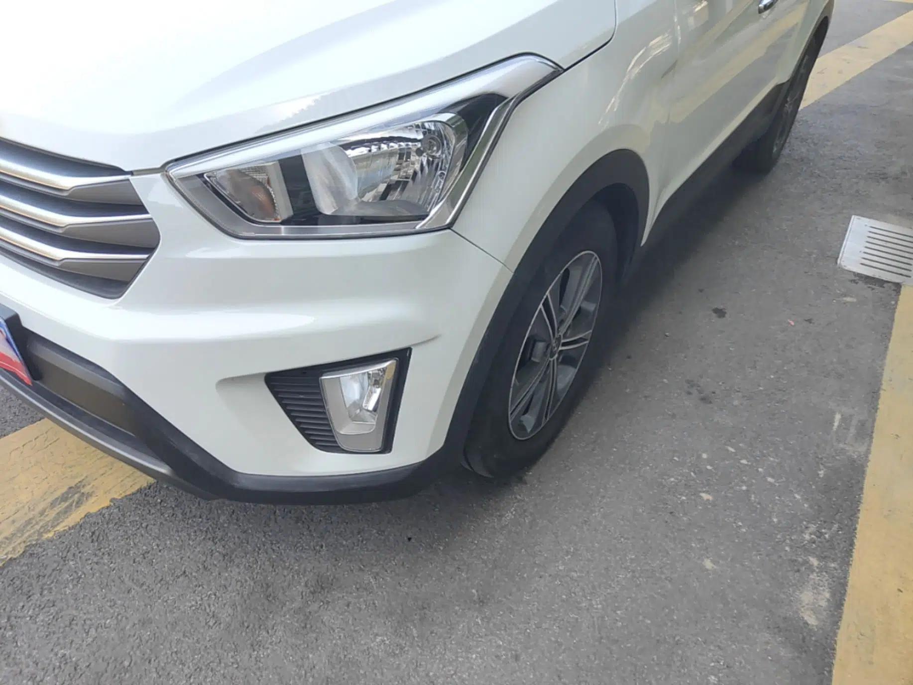 Hyundai ix25 2015 1.6L Automatic Two-Wheel Drive Smart GLS Trim — миниатюра 9