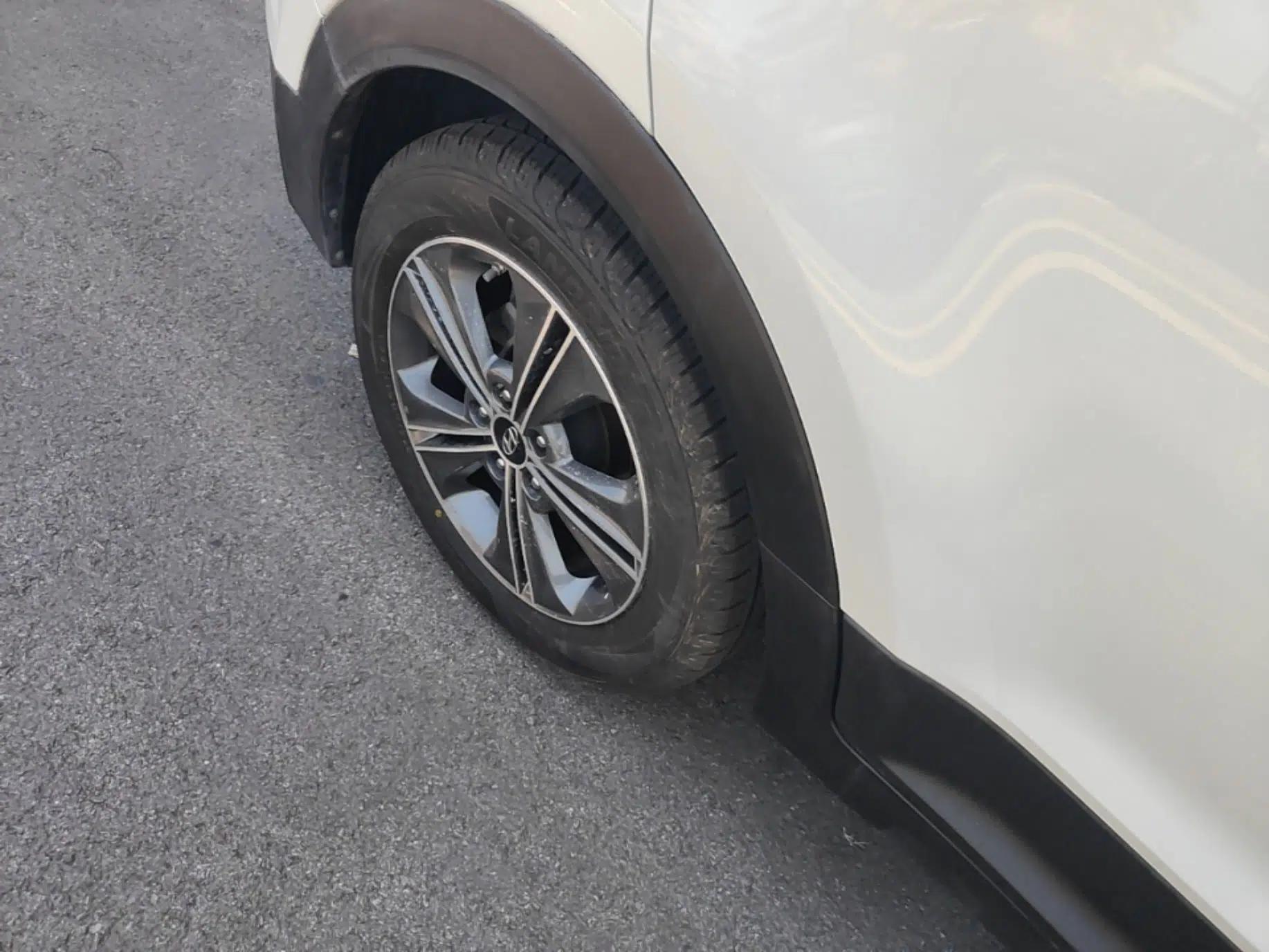 Hyundai ix25 2015 1.6L Automatic Two-Wheel Drive Smart GLS Trim — миниатюра 10