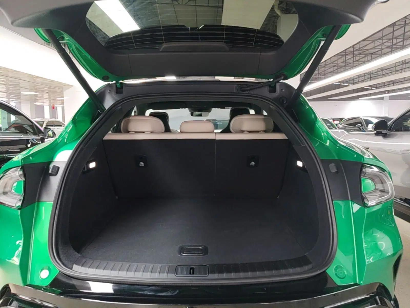 Xiaomi Auto YU7 2025 Ultra-Long Range High-Performance All-Wheel-Drive Max Edition — миниатюра 22