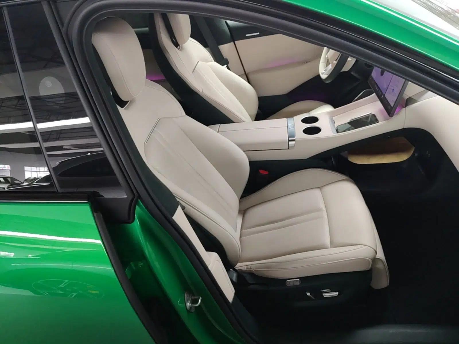 Xiaomi Auto YU7 2025 Ultra-Long Range High-Performance All-Wheel-Drive Max Edition — миниатюра 23