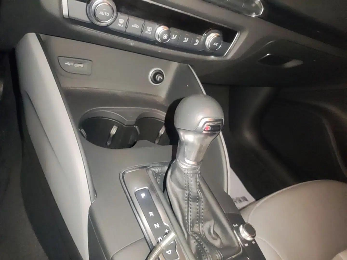 Audi A3 2019 Sportback 35 TFSI Fashion Edition China V — миниатюра 17