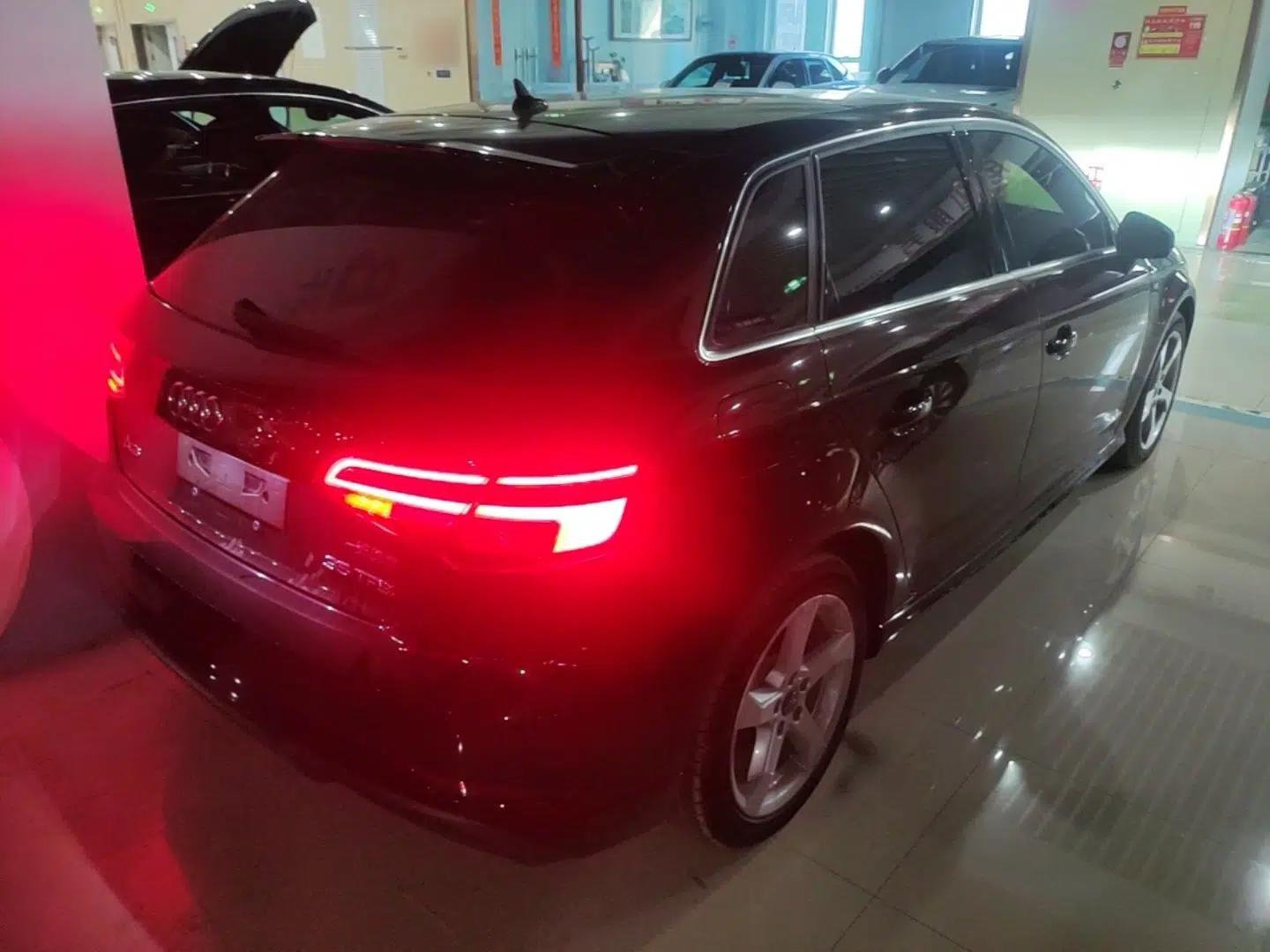 Audi A3 2019 Sportback 35 TFSI Fashion Edition China V — миниатюра 6