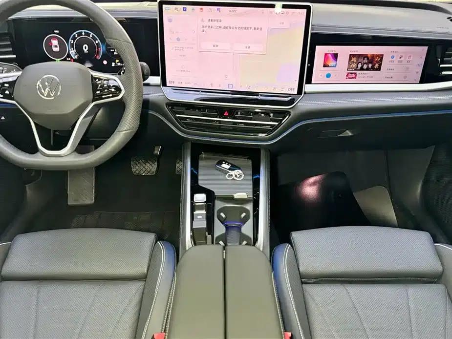 2025 Passat Pro 380TSI Starry Dragon Edition — миниатюра 16