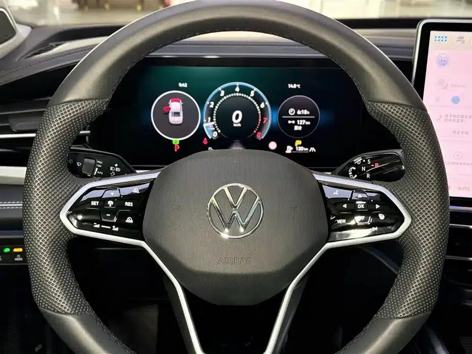 2025 Passat Pro 380TSI Starry Dragon Edition — миниатюра 17