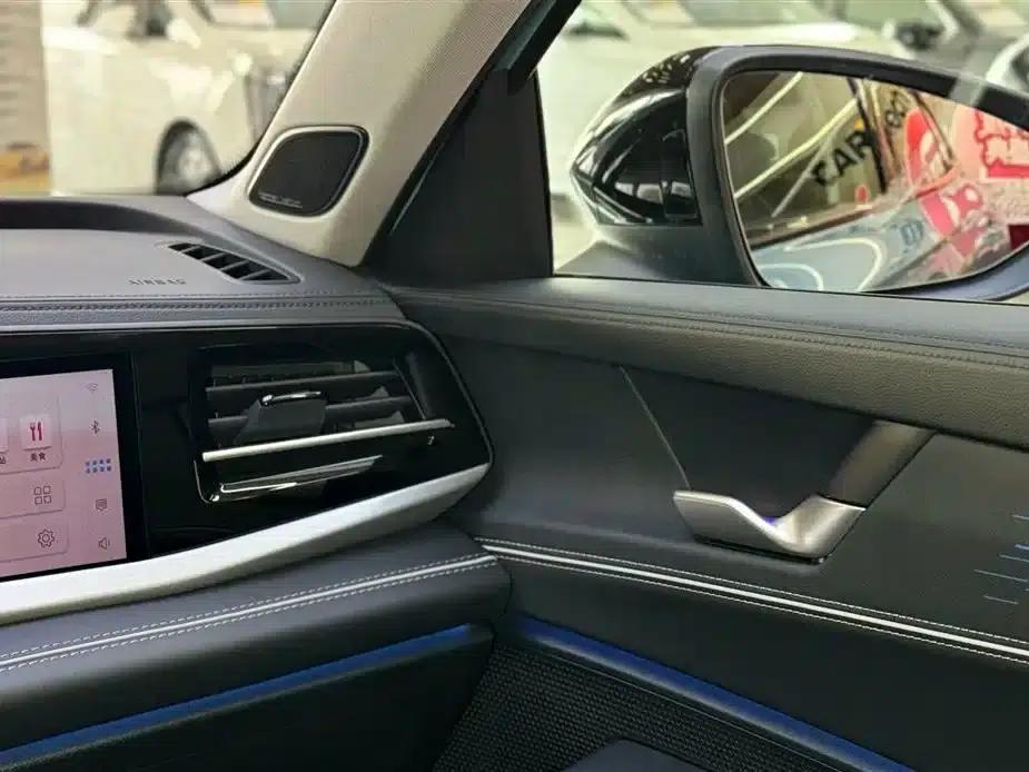 2025 Passat Pro 380TSI Starry Dragon Edition — миниатюра 24