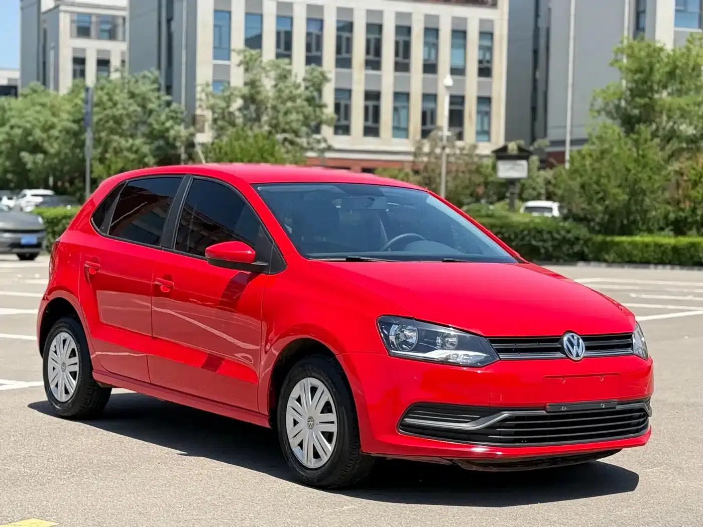 2016 Polo 1.4L Automatic Fashion Edition — миниатюра 3