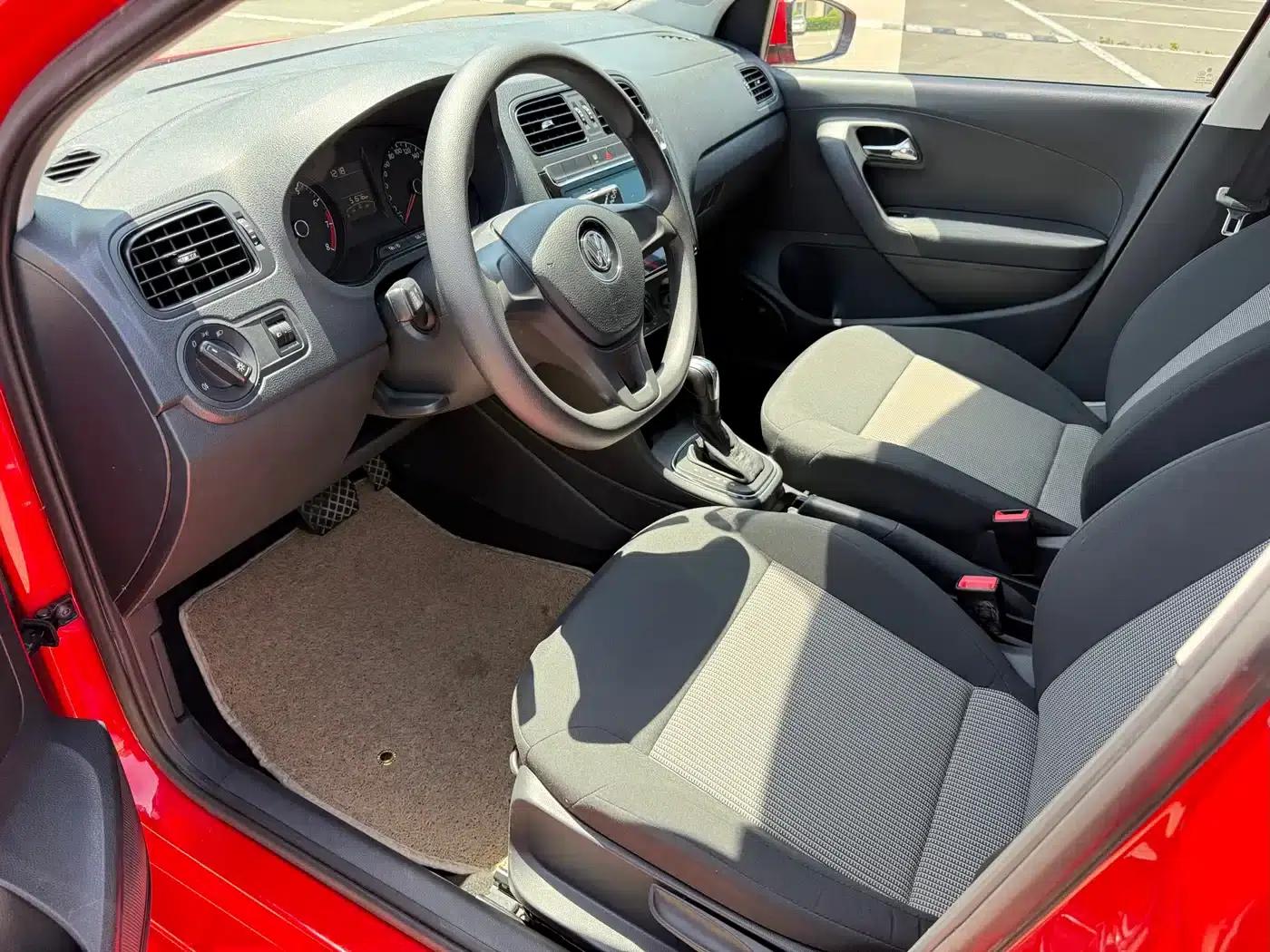 2016 Polo 1.4L Automatic Fashion Edition — миниатюра 4