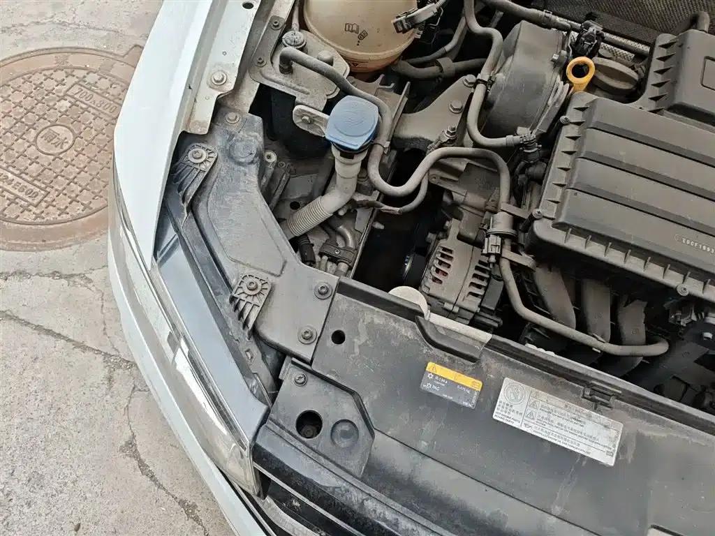 2018 Volkswagen Bora 1.5L Manual Comfort Model — миниатюра 21