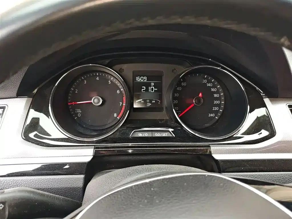 2018 Volkswagen Bora 1.5L Manual Comfort Model — миниатюра 4